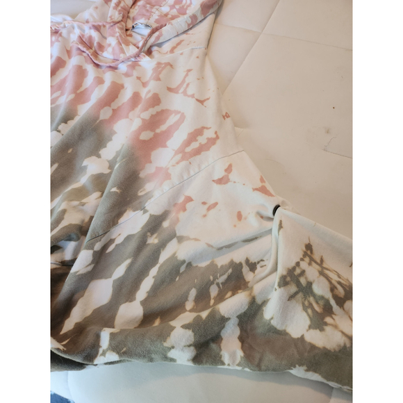 YOUNG FABULOUS & BROKE MULTI COLOR PINK ,GREEN, WHITE HOODIE WOMENS M/L - Picture 5 of 7